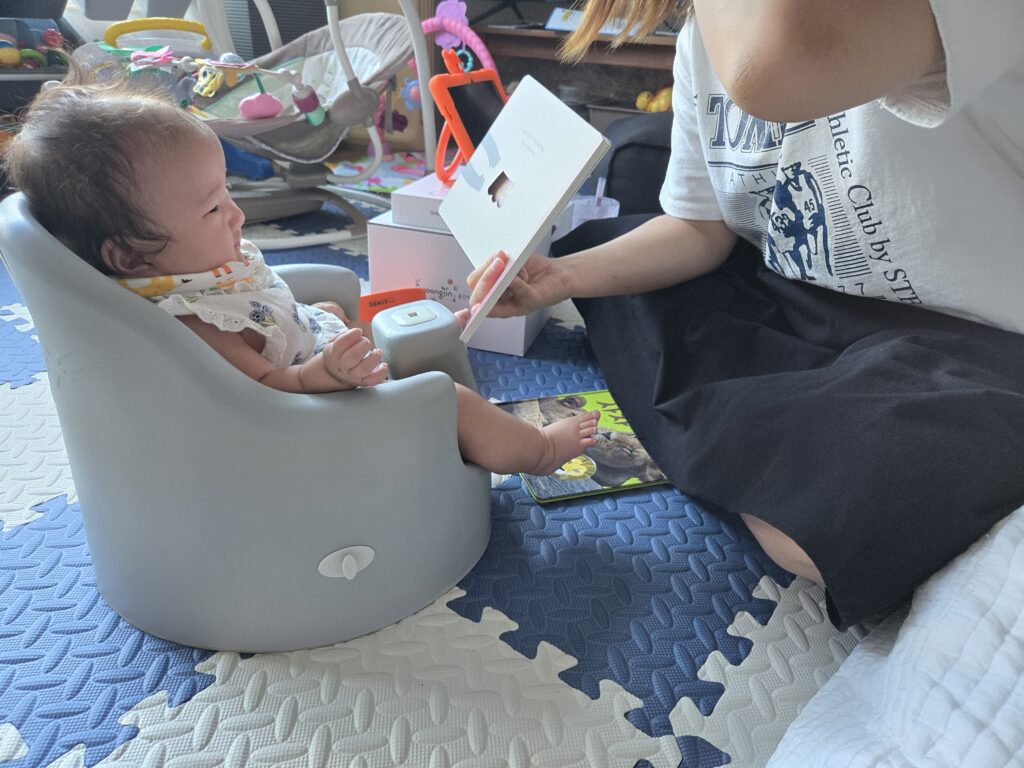 부모급여와 아동수당으로 육아비 부담을 줄이는 모습