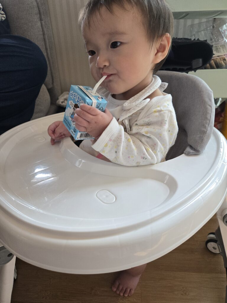 어린이 음료로 준비한 아이맑음